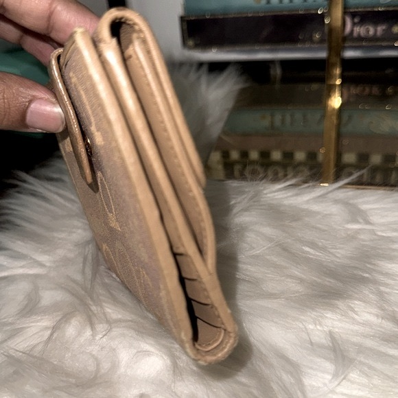 Authentic Salvatore Ferragamo wallet - Picture 11 of 14